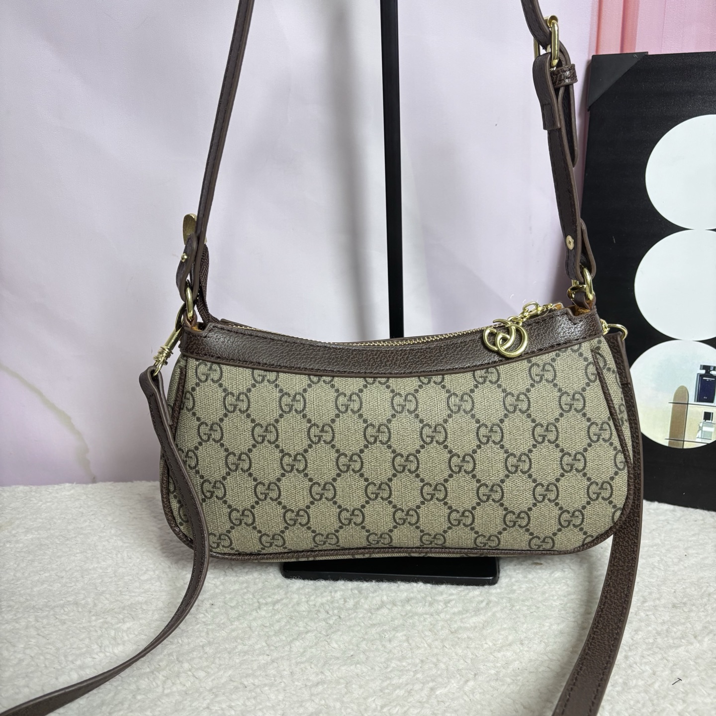 GUCCI shoulder bag——8A——Discount code:flashsale21