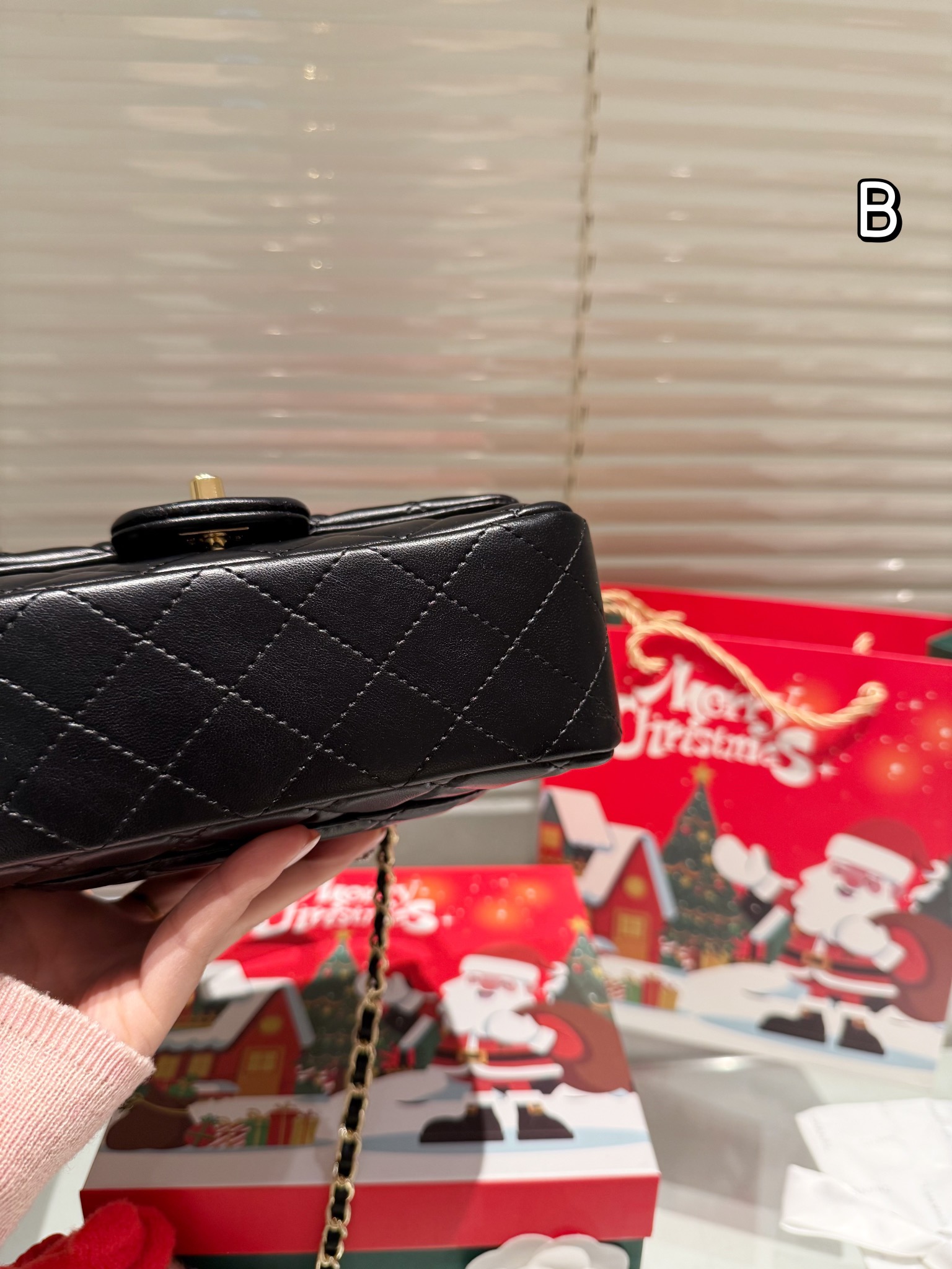 Chanel 22B Metal Handle Mini CF - Christmas Gift Box Edition