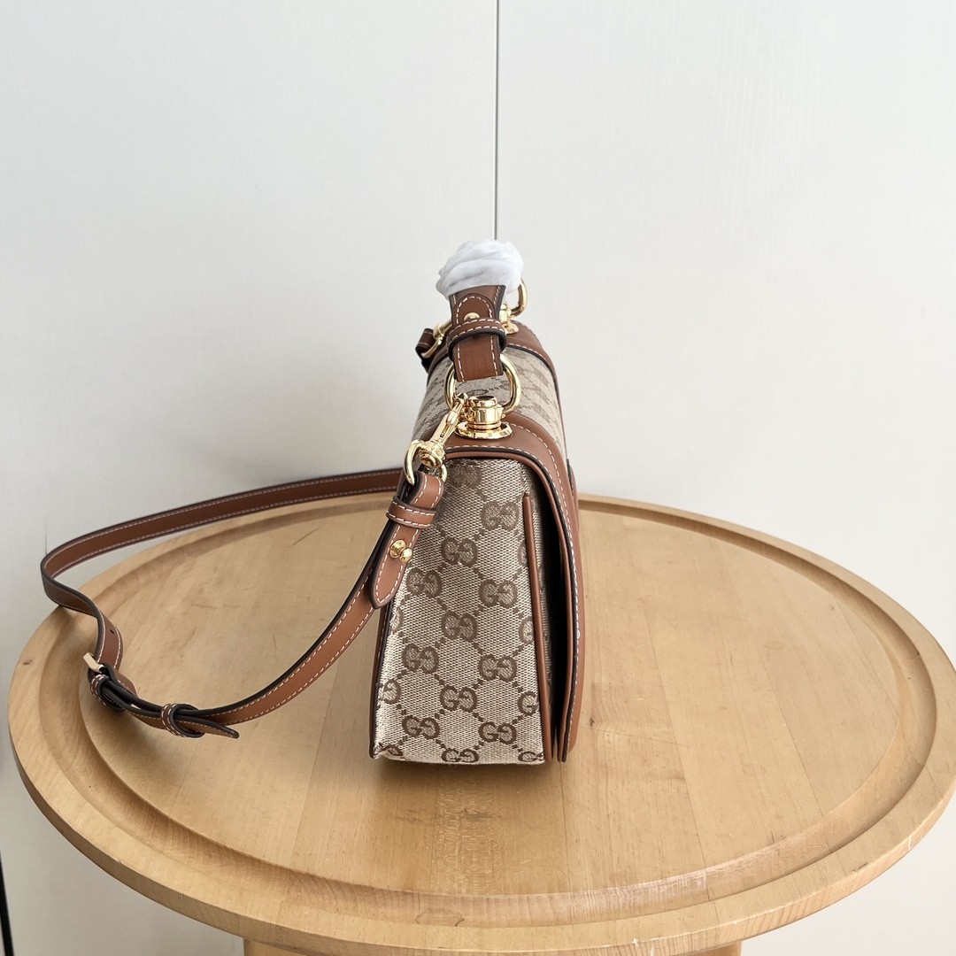 Gucci Blondie shoulder bag
