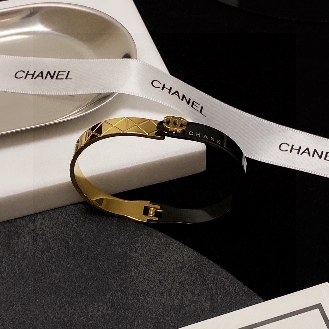 Chanel bracelet