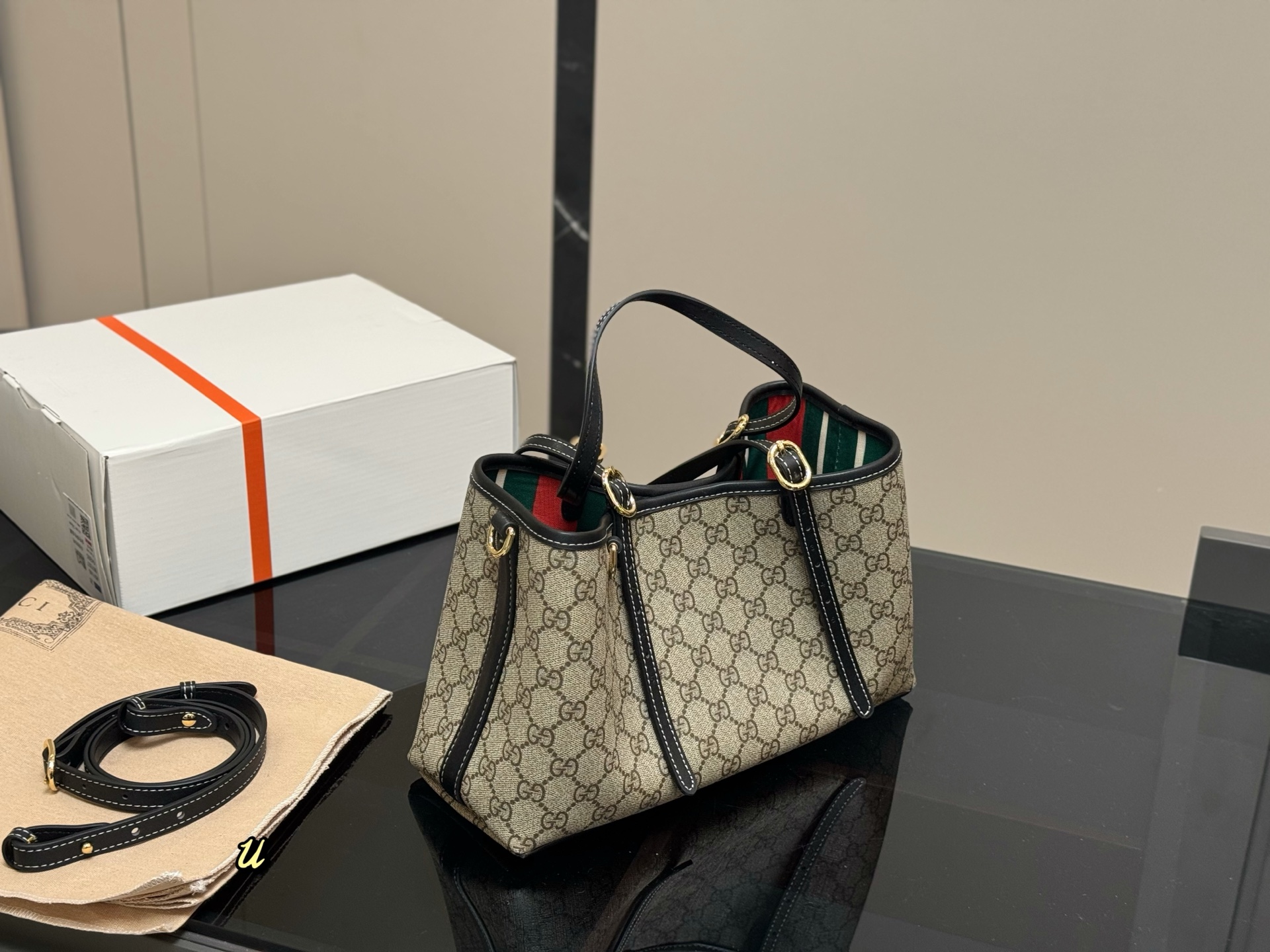 Gucci tote GG bag