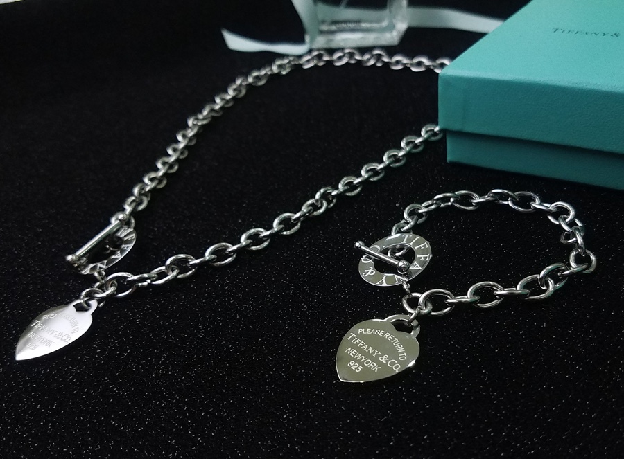 Tiffany heart-shaped necklace  bracelet