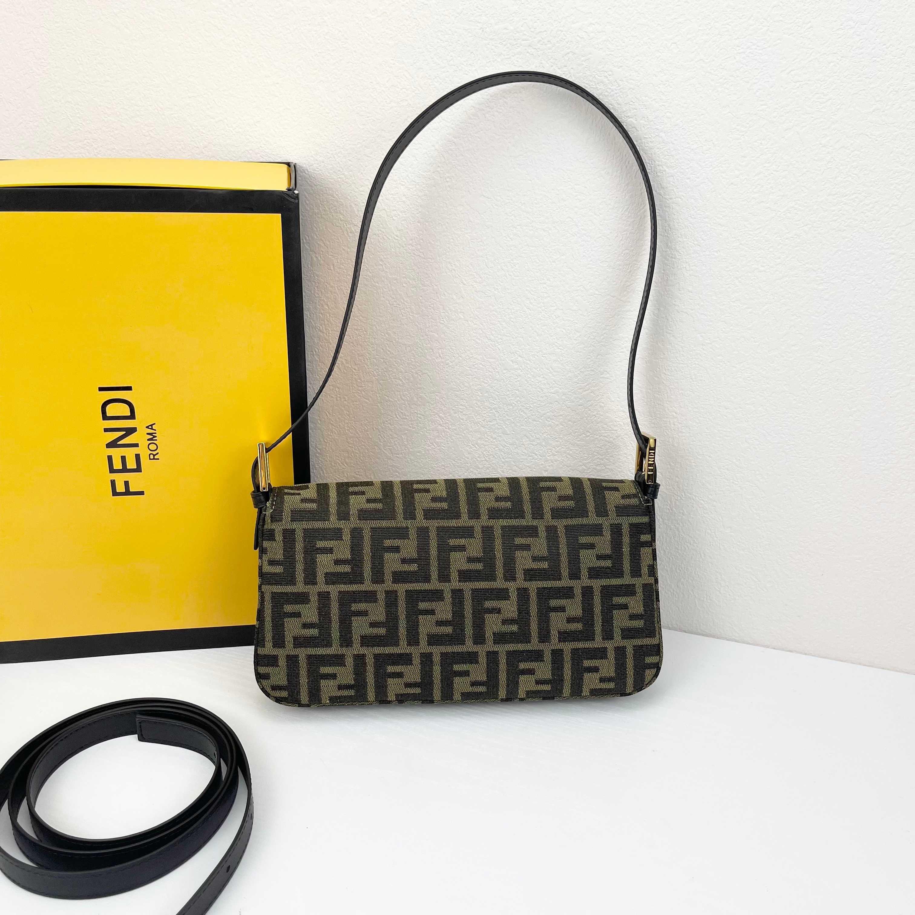 Fendi baguette bag shoulder crossbody handbag