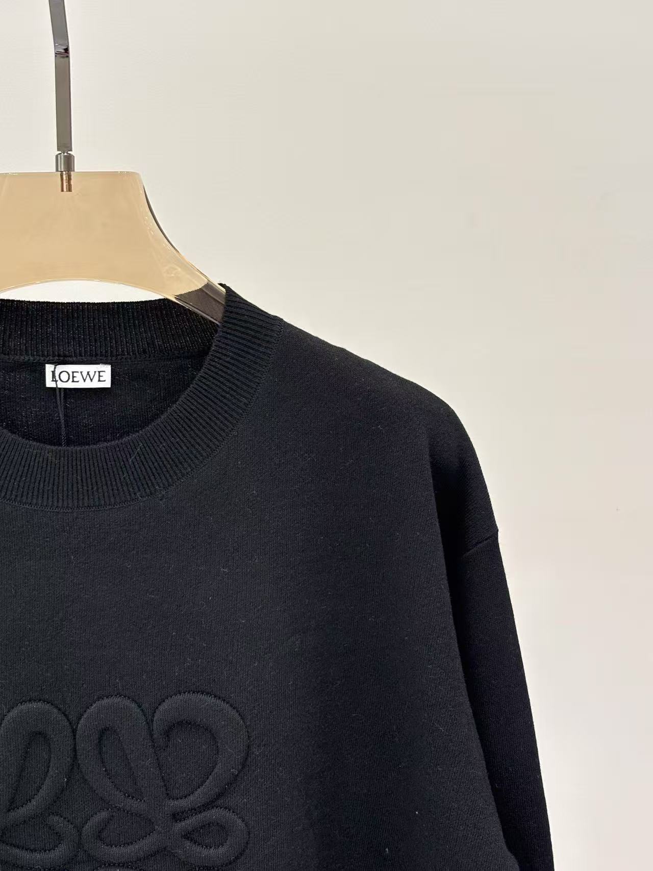 LOEWE knitted sweatshirt