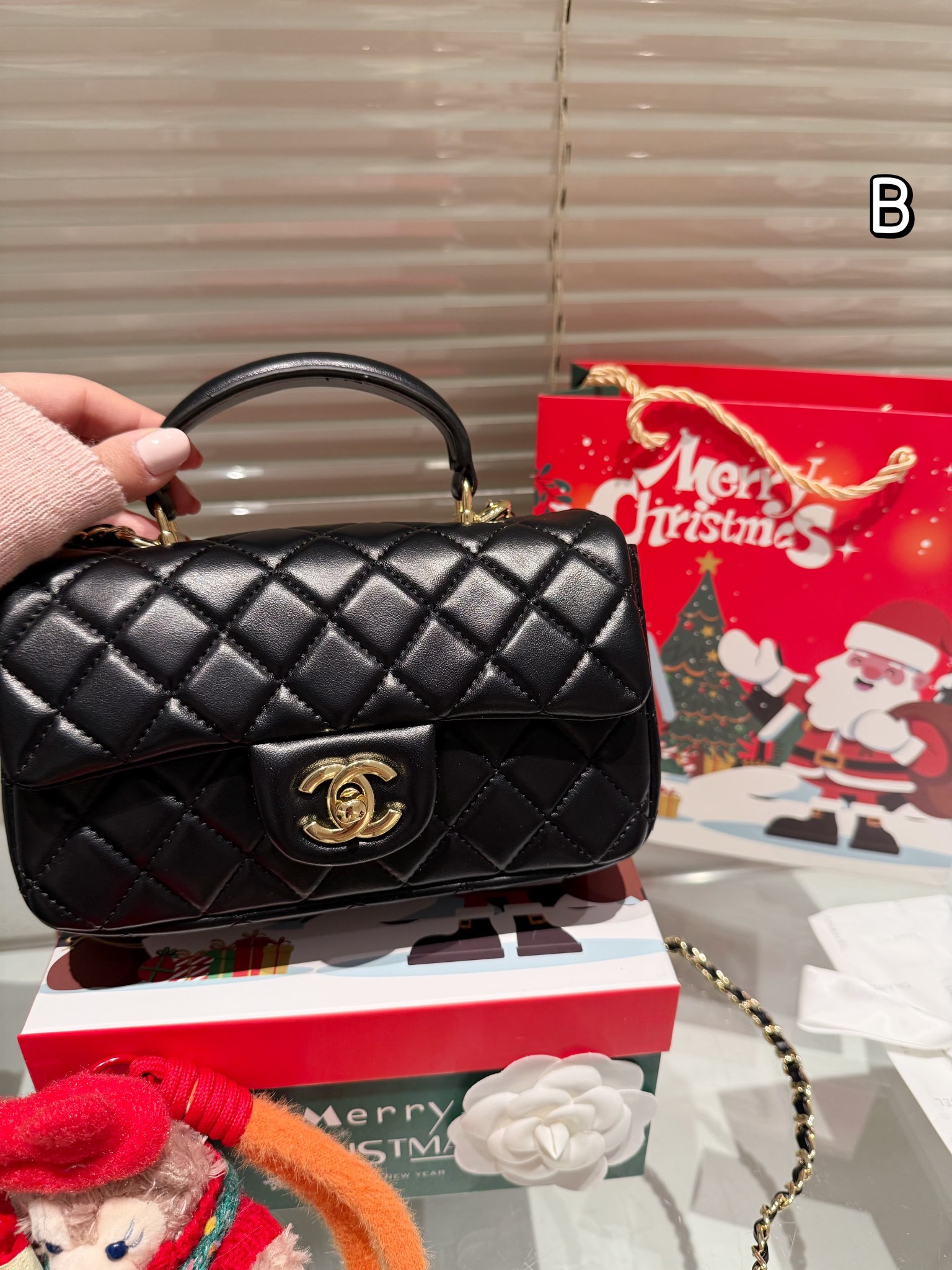 Chanel 22B Metal Handle Mini CF - Christmas Gift Box Edition