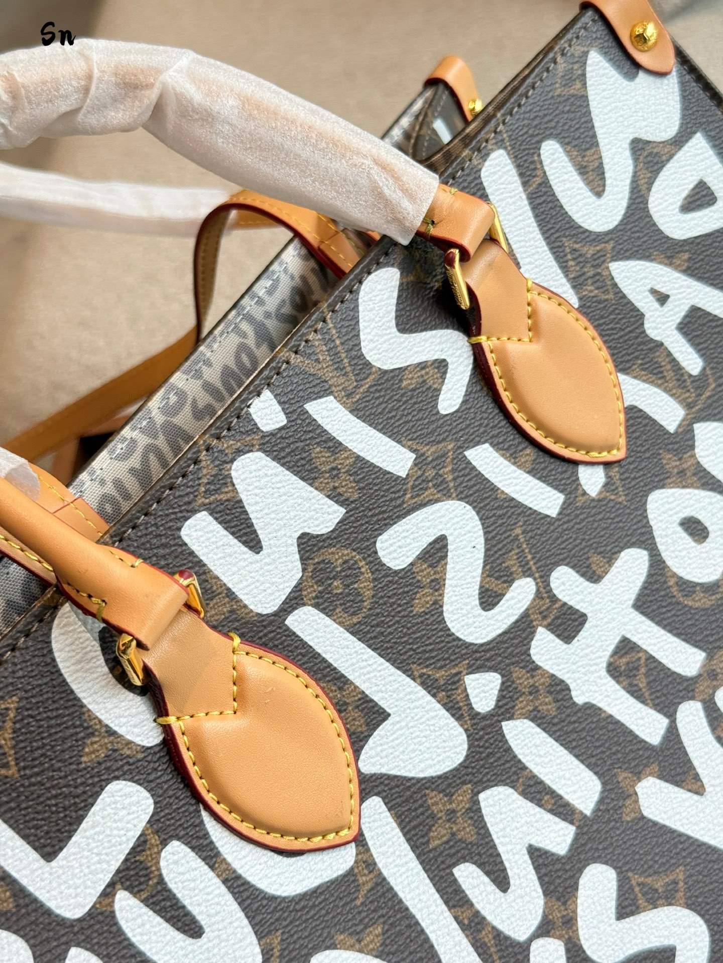 LV tote handbag Jungle Bag with Doodle Letters Bag