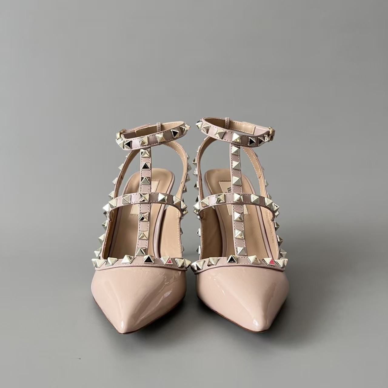 Rostud Valentino patent leather studded high heels