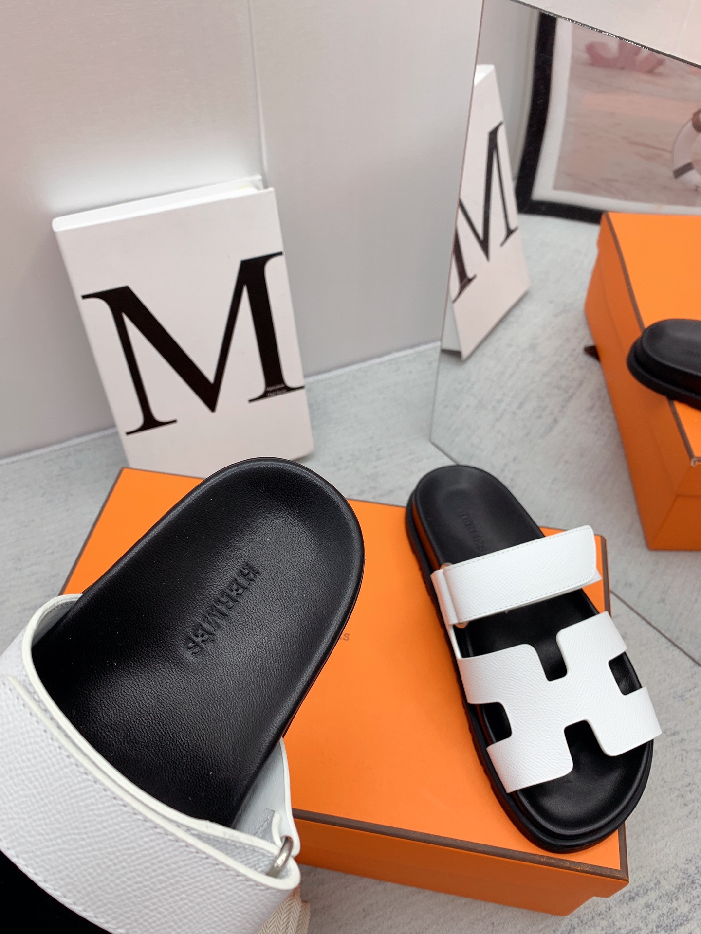 High quality Hermes Couple Sandals unisex slippers