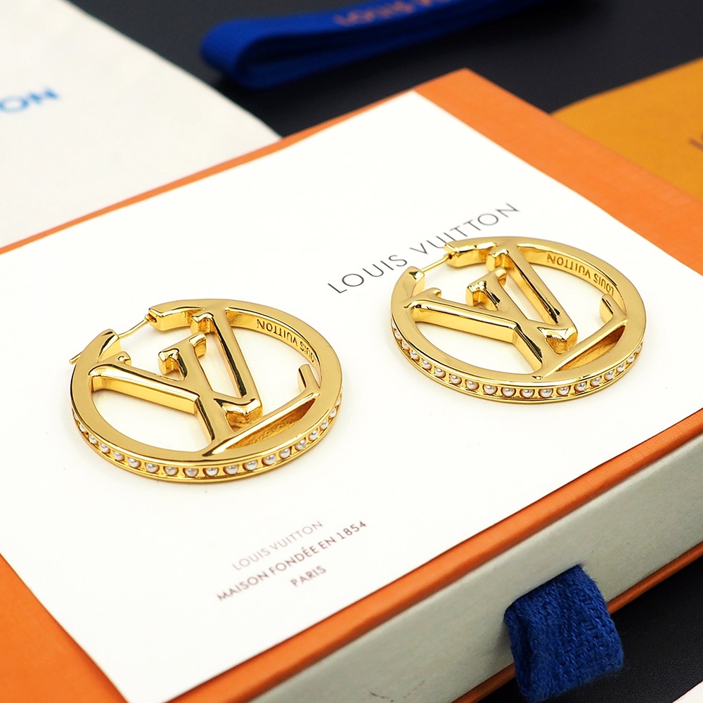 LV round earrings