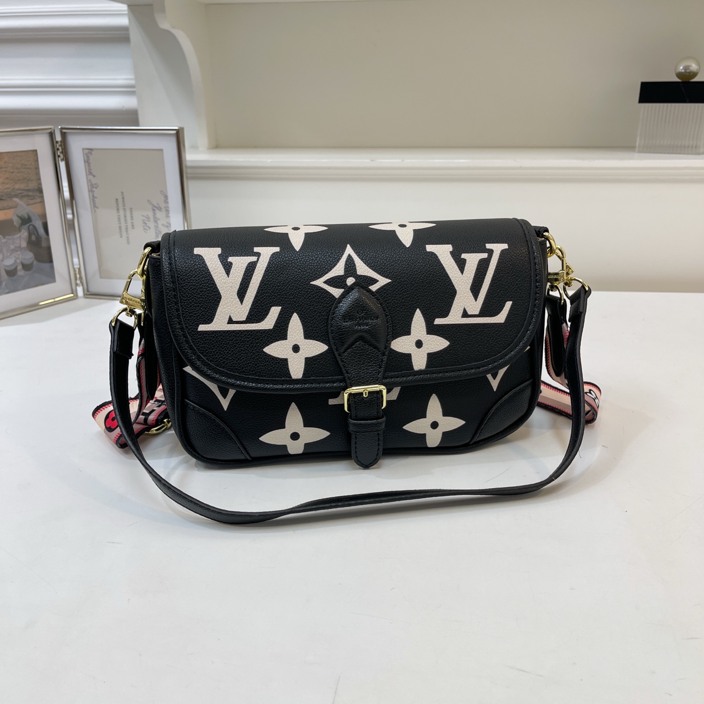 LV baguette crossbody bag 8A