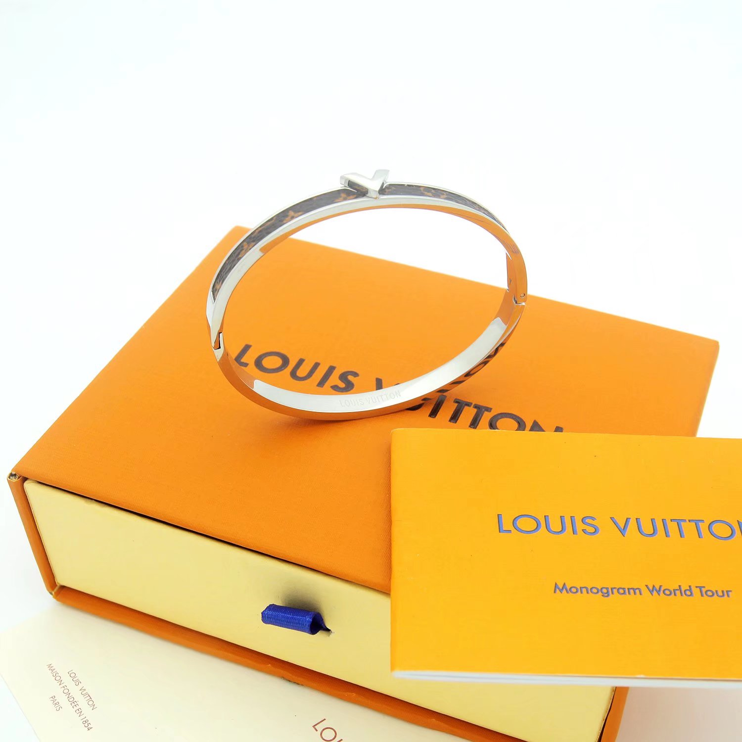 LV bracelet