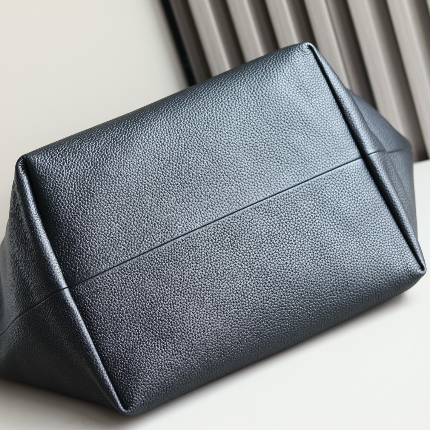 Top version Gucci Totissima double-sided tote bag