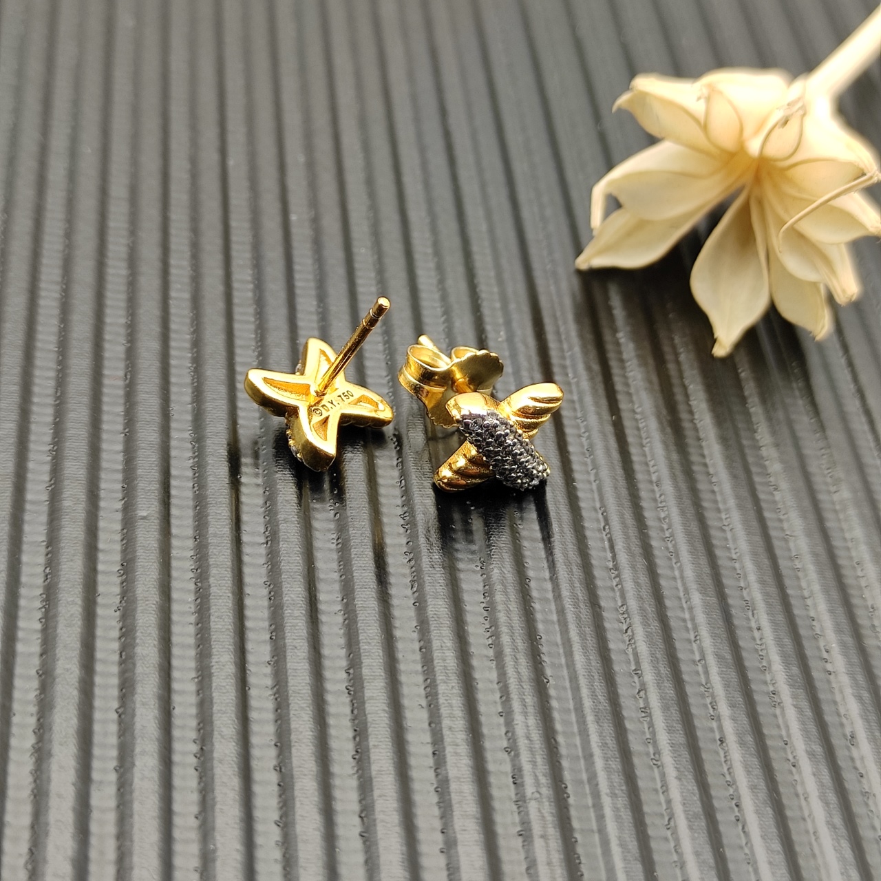 David Yurman earrings