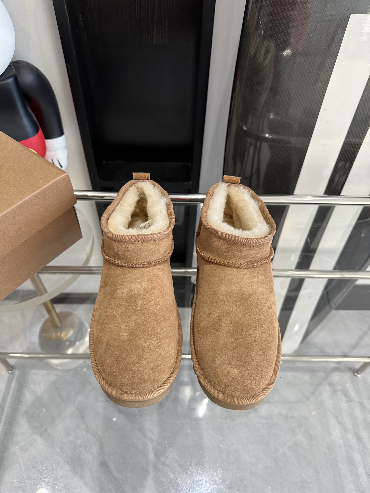 New UGG classic snow boots