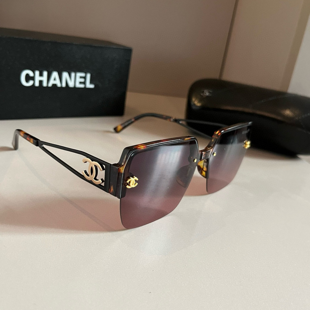 Chanel fashione sunglasses