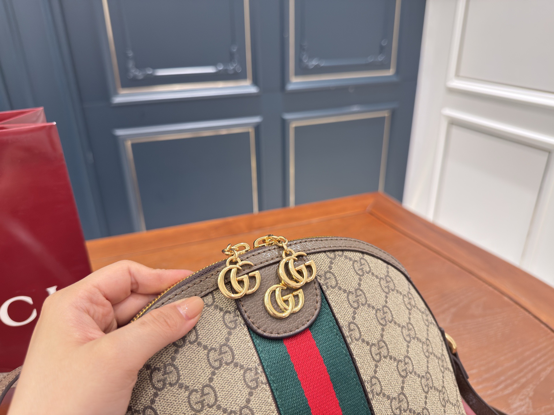 Gucci Ophidia Shell Bag