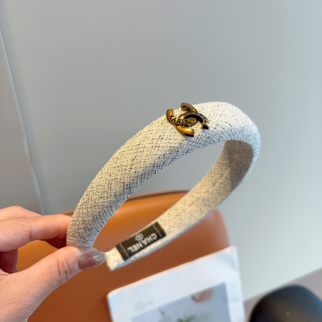 Chanel hairband
