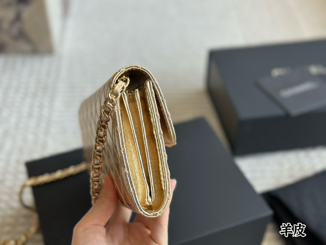 Chanel woc shoulder crossbody bag