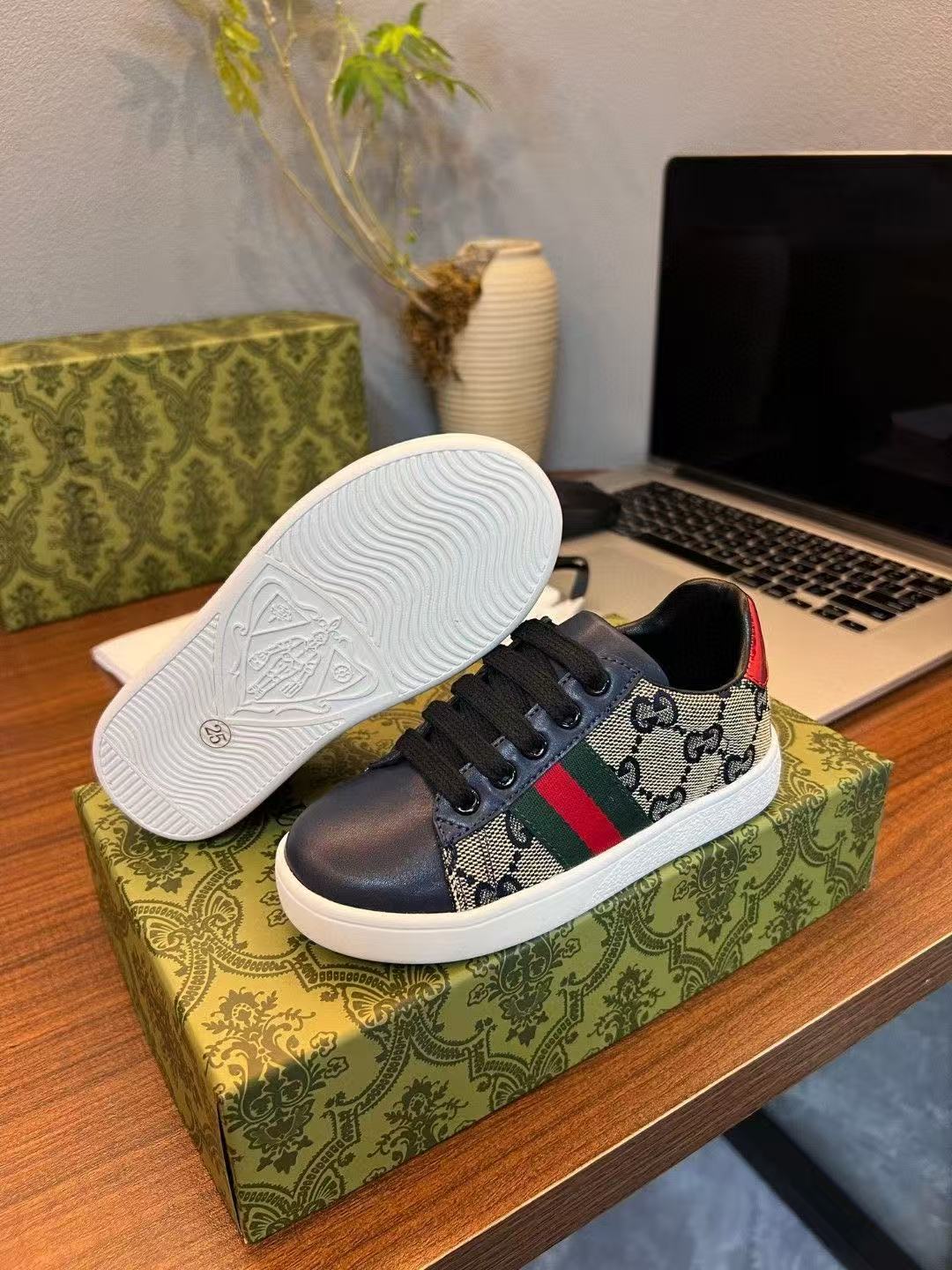 Gucci printed children's shoes