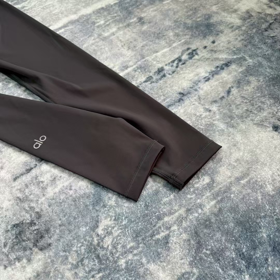 Alo yoga pants leggings