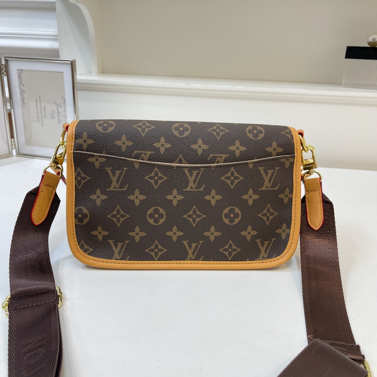 LV baguette crossbody bag 8A