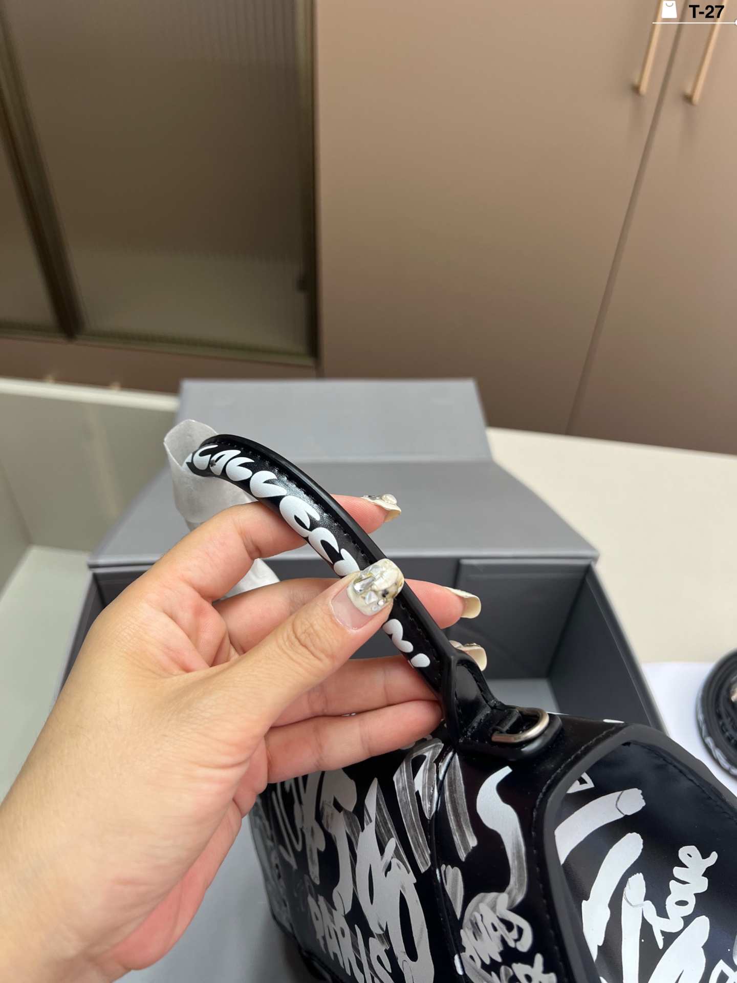 Balinese graffiti hourglass bag