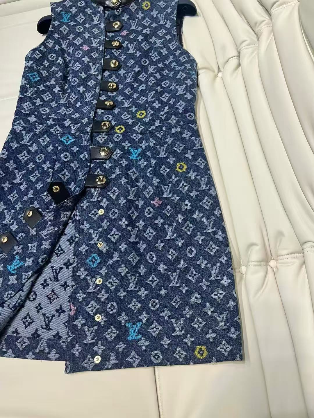 LV button denim dress