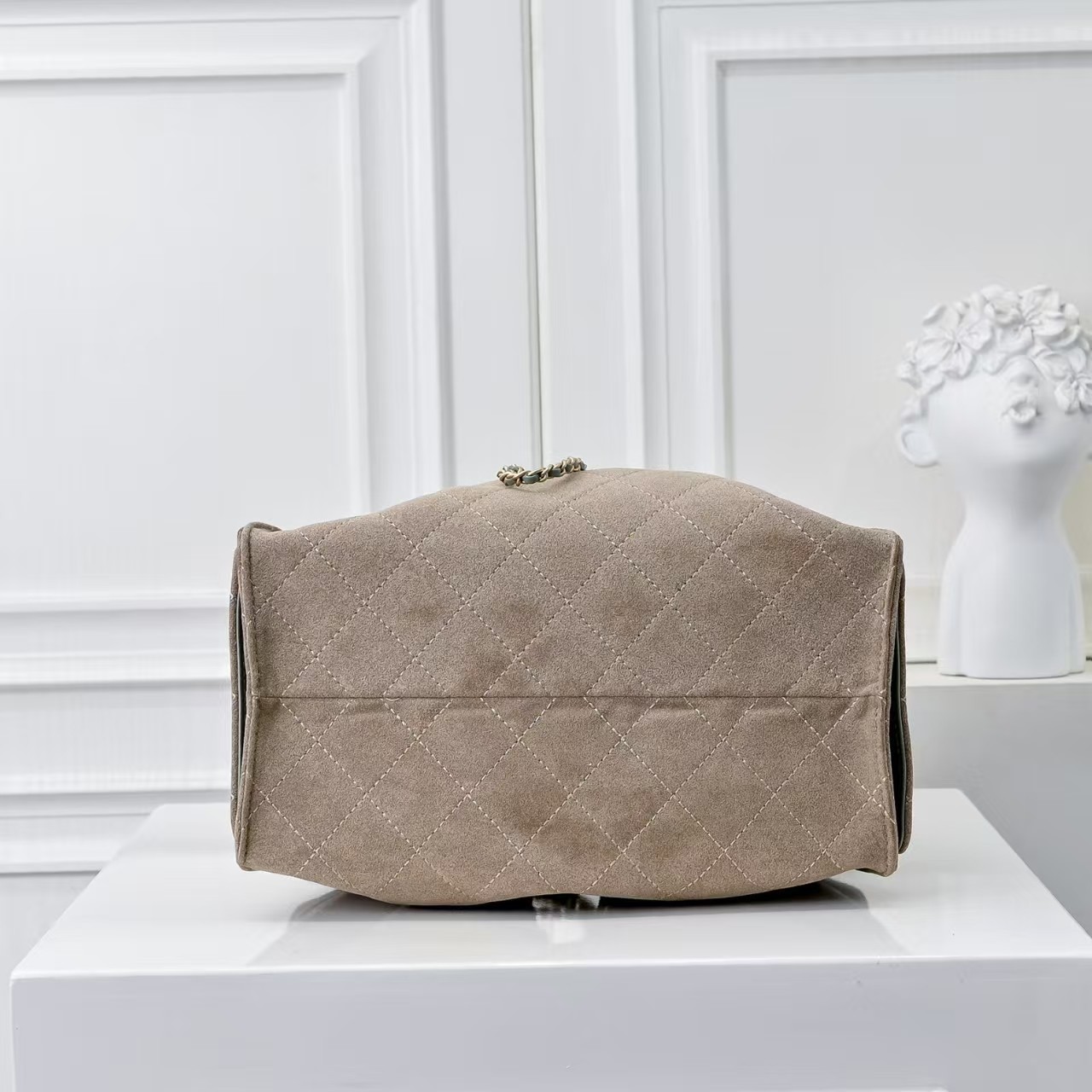 Chanel 25c hobo armpit bag