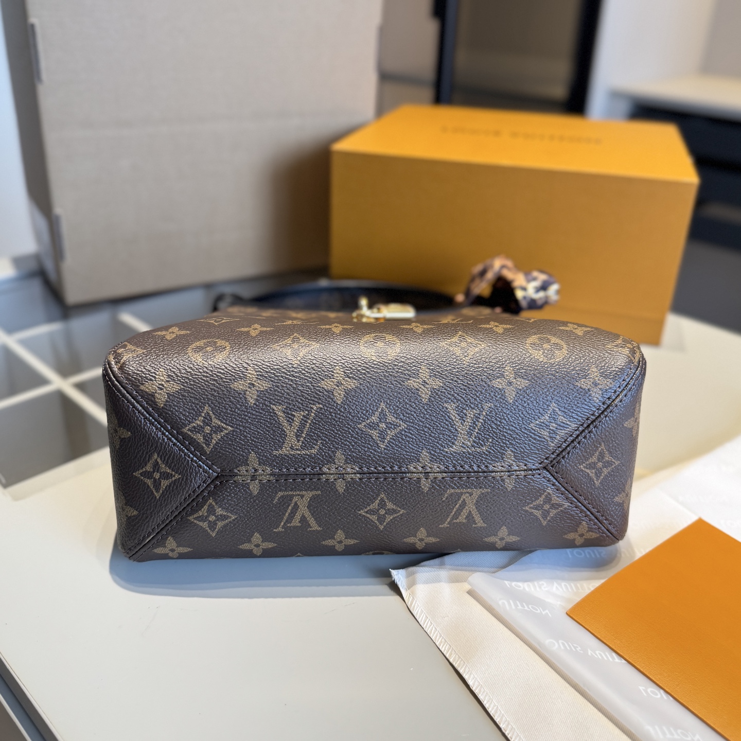 LV The Drop Underarm bag