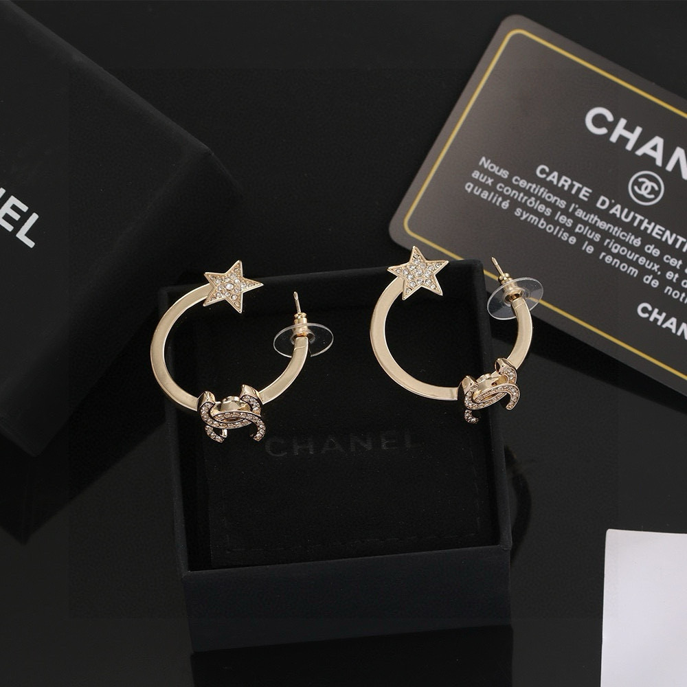 Chanel's light golden ears are damaged