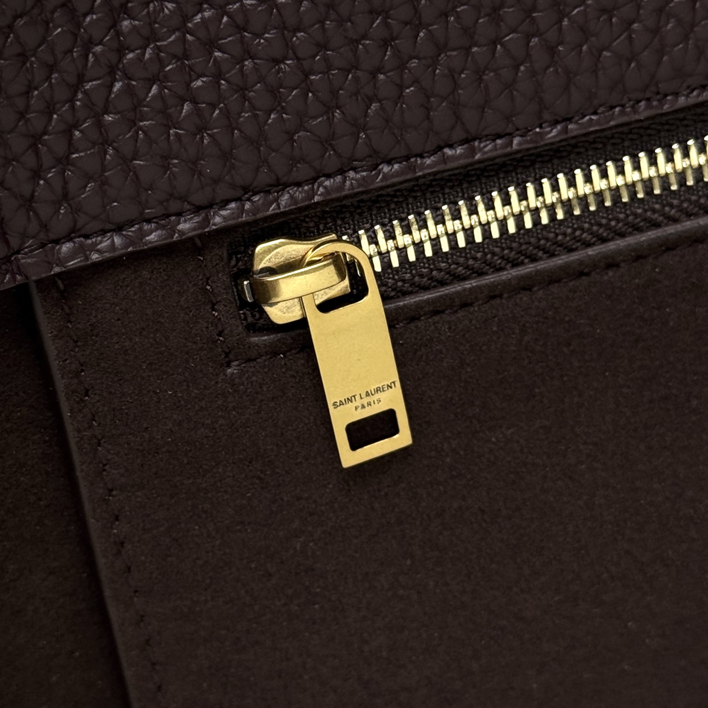 Top version YSL Bea hobo handbag