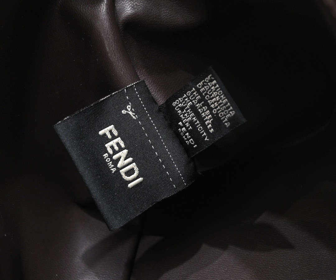 Fendi shoulder crossbody handbag