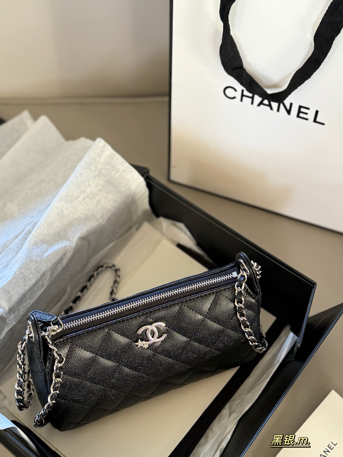 Chanel Star Mahjong Set with Lychee Pattern shoulder bag