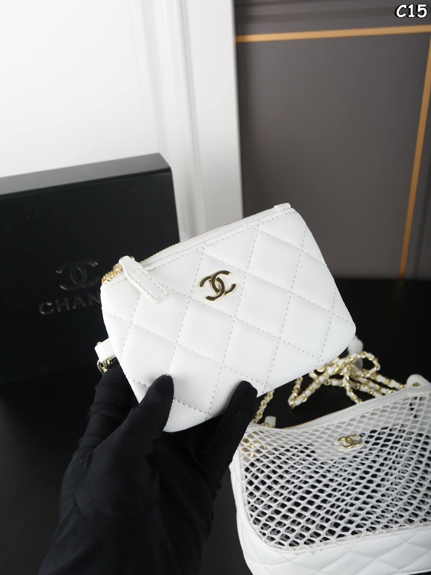 CHANEL 25S chain bag