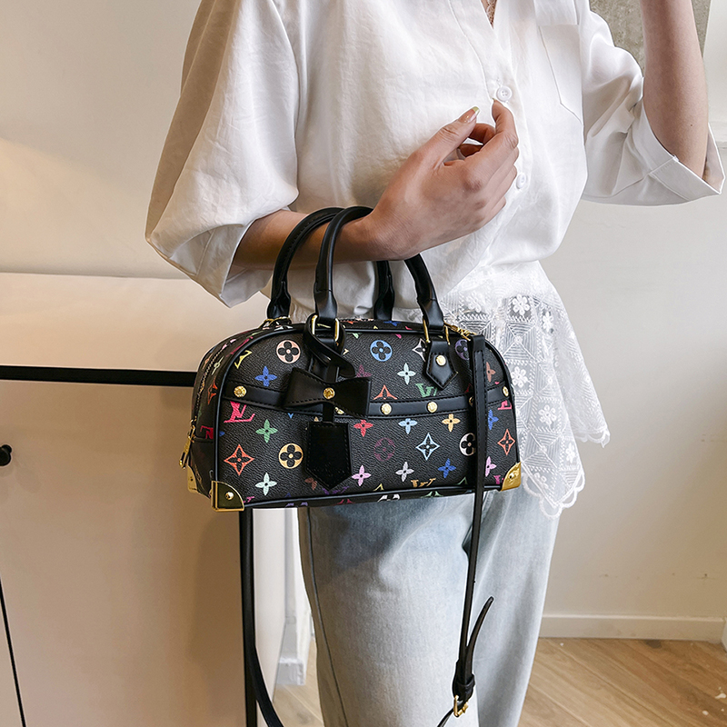 LV single-shoulder crossbody bag of 8A quality