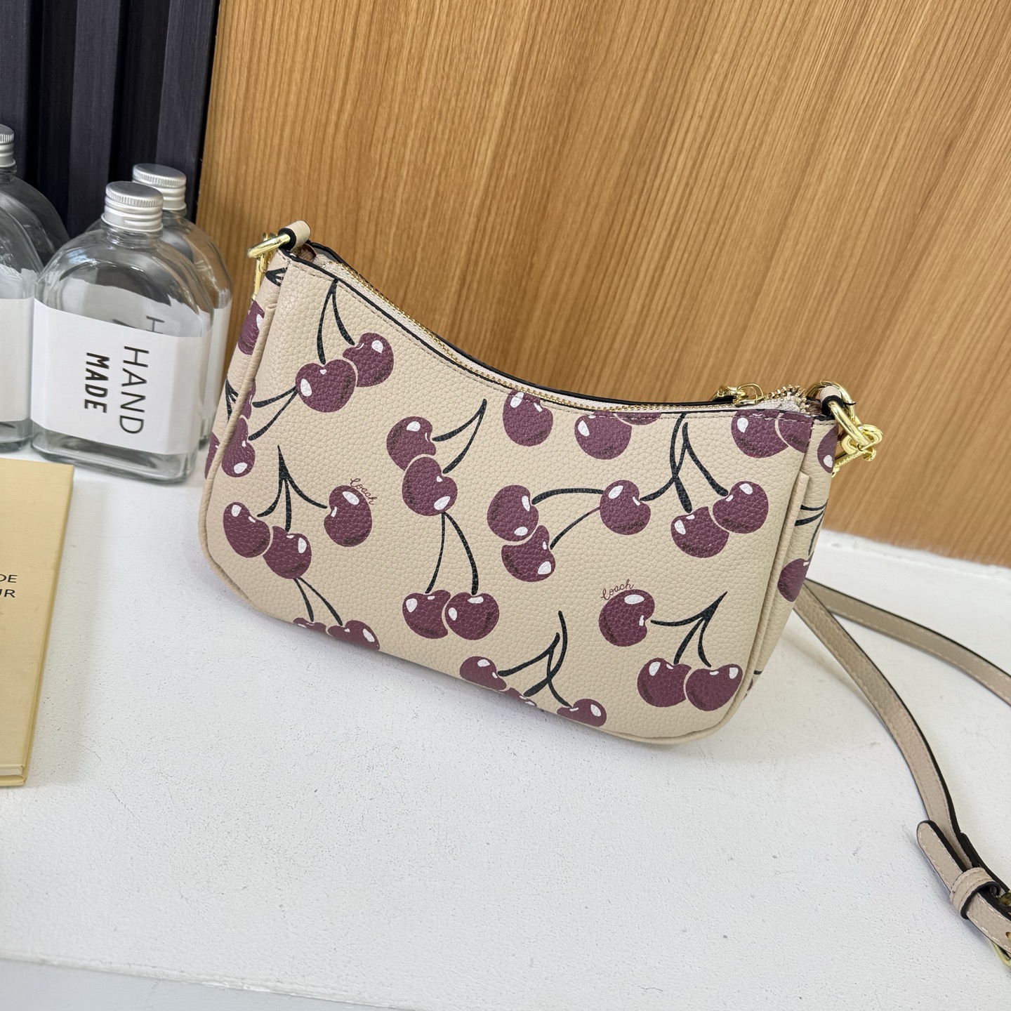 Coach crossbody Bag 8A quality