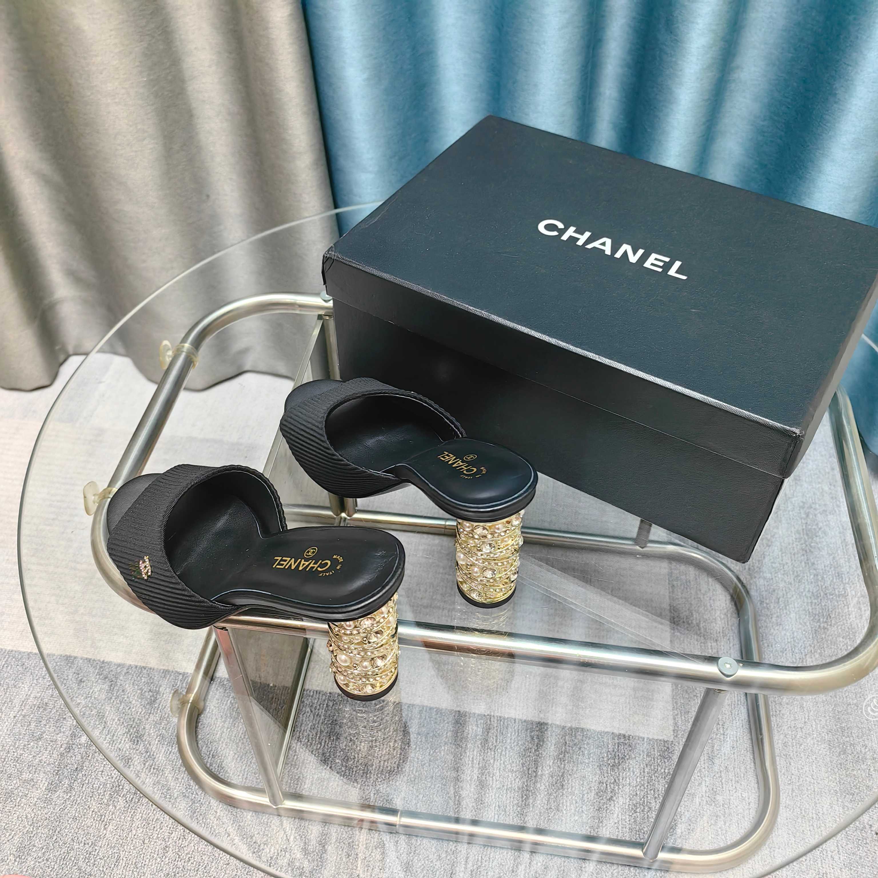 Chanel High-heeled sandals slippers
