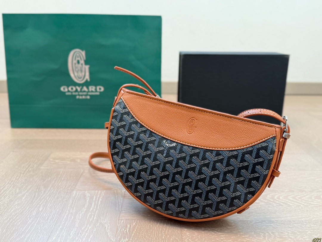 Goyard armpit bag