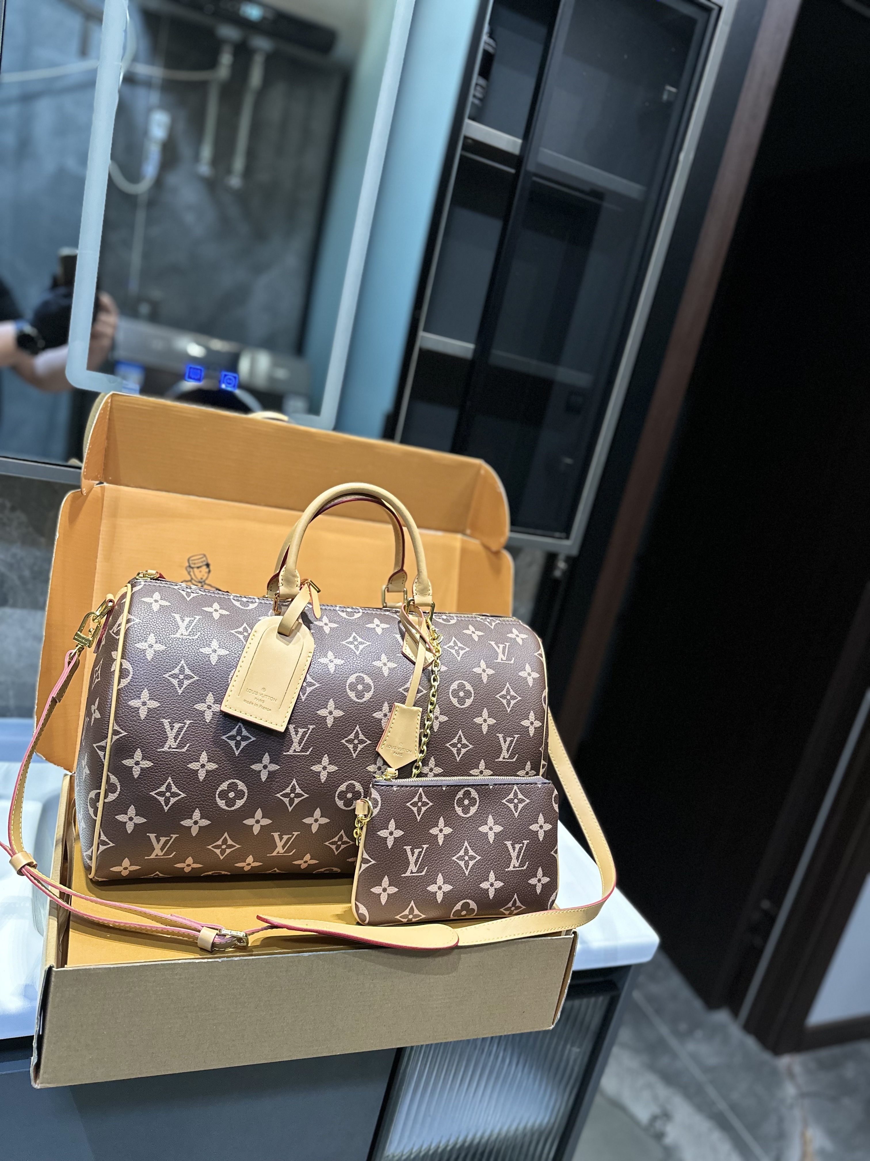LV Speedy Bandouliere 40 Monogram handbag
