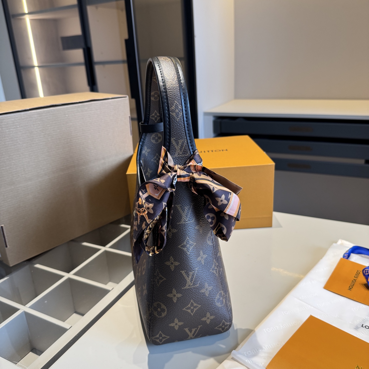 LV The Drop Underarm bag