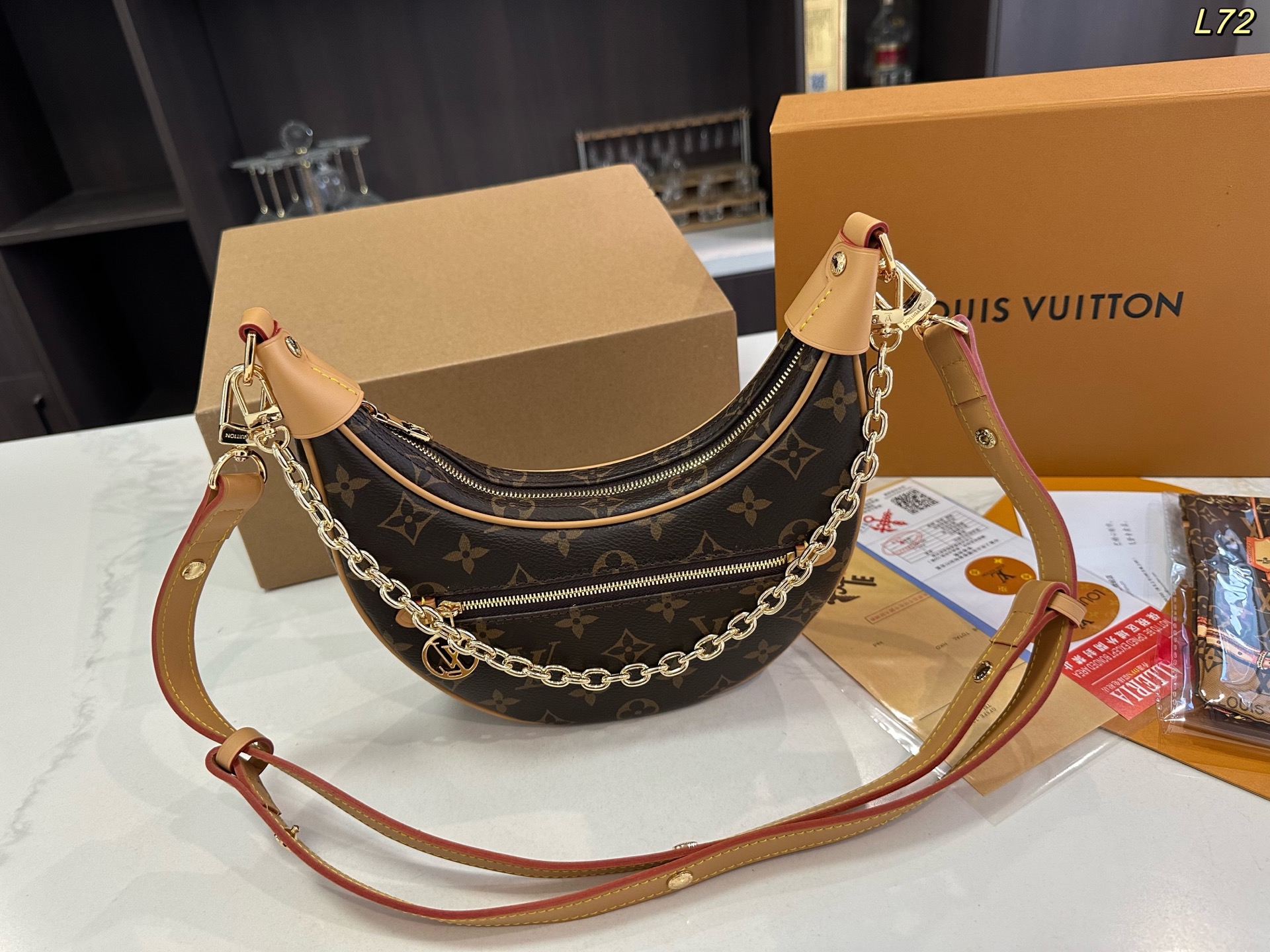 LV pea-shaped bag  underarm bag  crescent-shaped bag