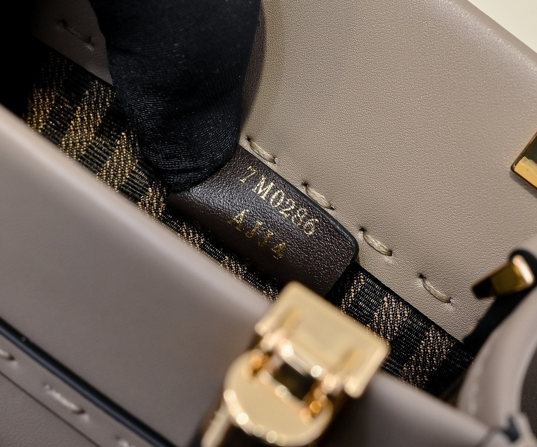 Fendi sunshine crossbody bag