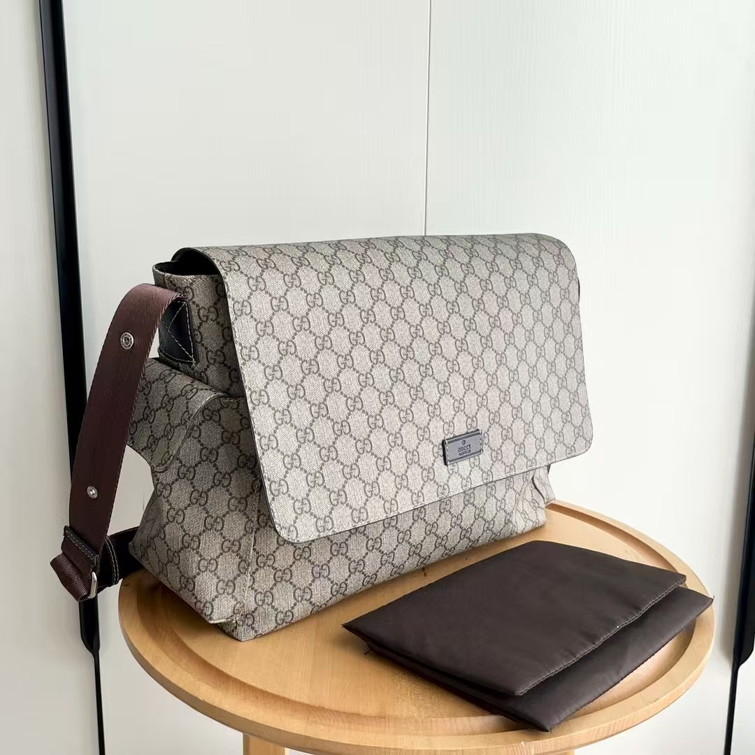 Gucci diaper shoulder crossbody bag