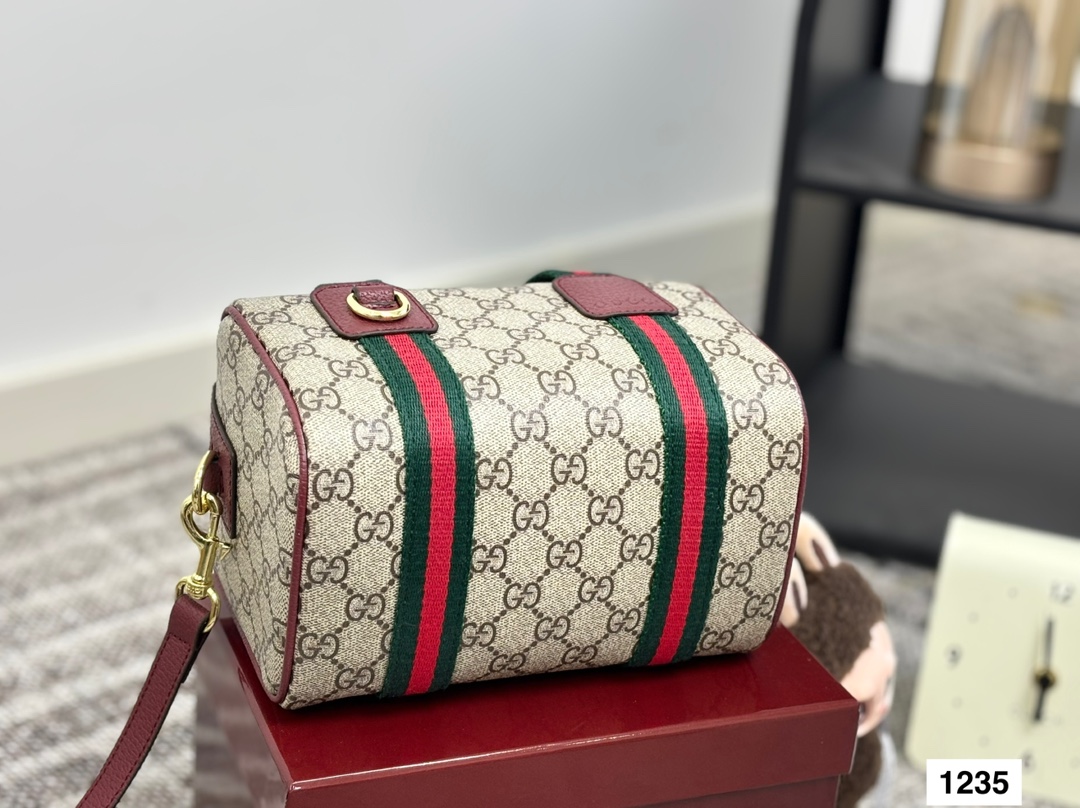 Designer Gucci Boston Pillow Bag