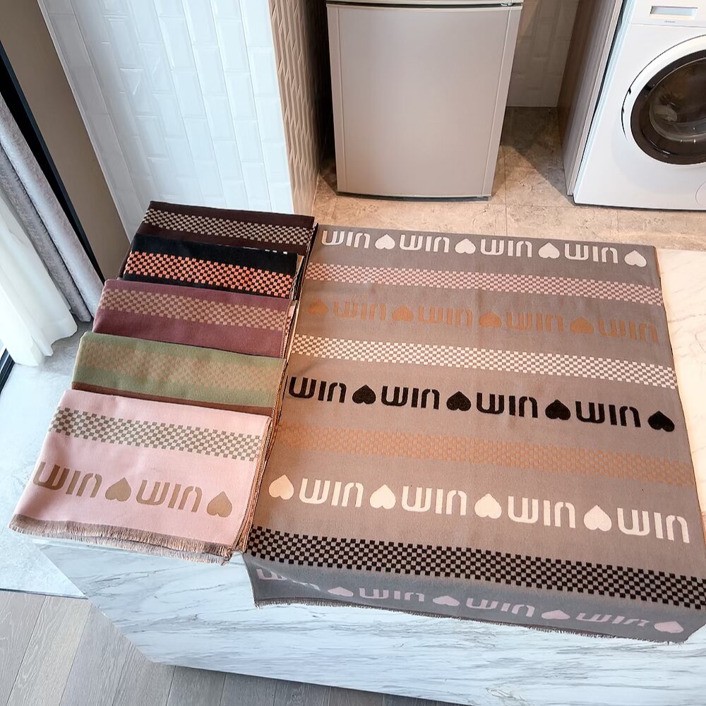 MIUMIU Hot-selling Fashion Scarves scarf