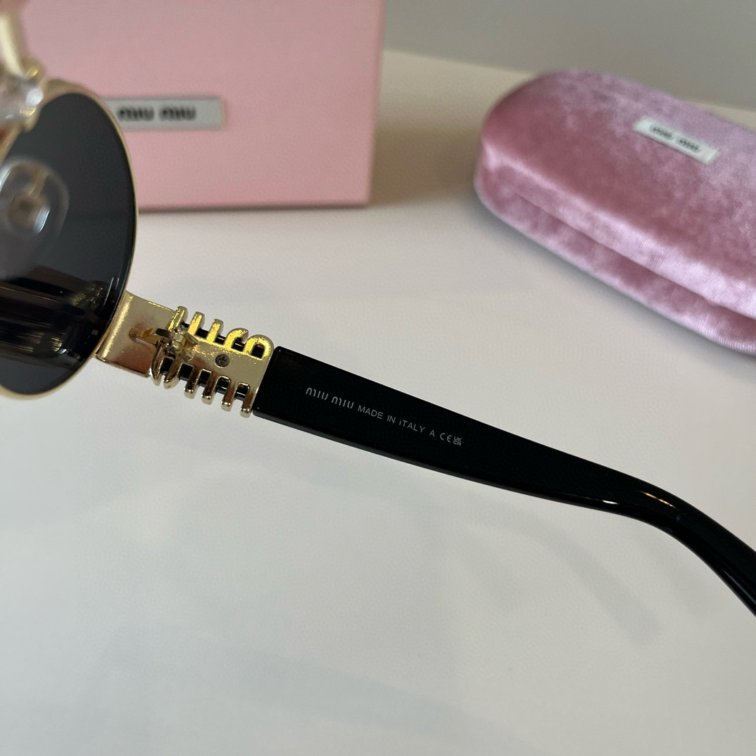MIUMIU round sunglasses