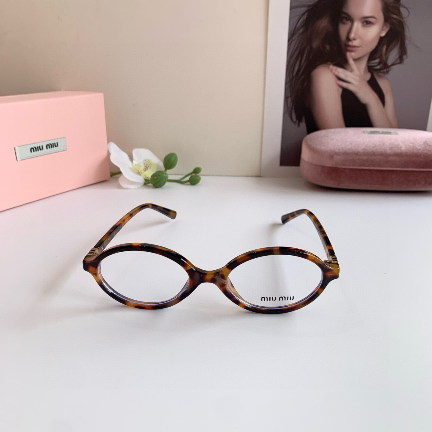MIUMIU Elliptical Sunglasses