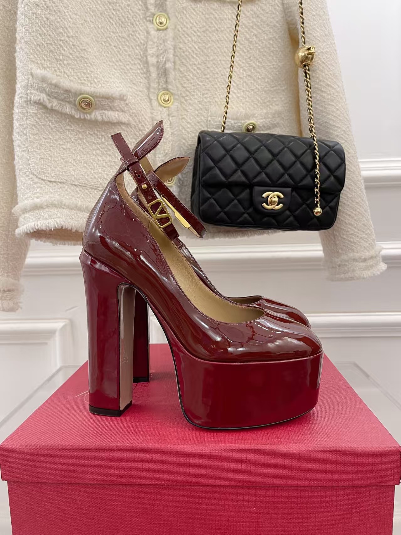Valentino NEW high-heeled shoes heels leather