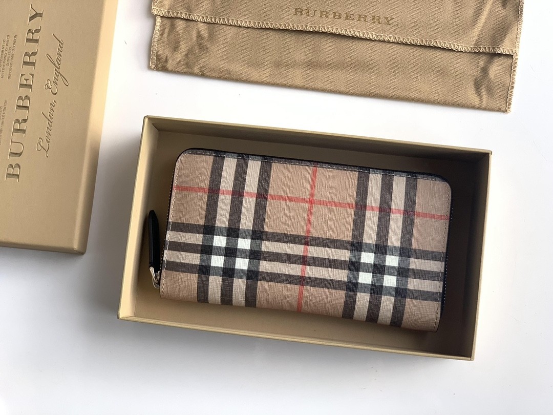 Burberry vintage wallet leather