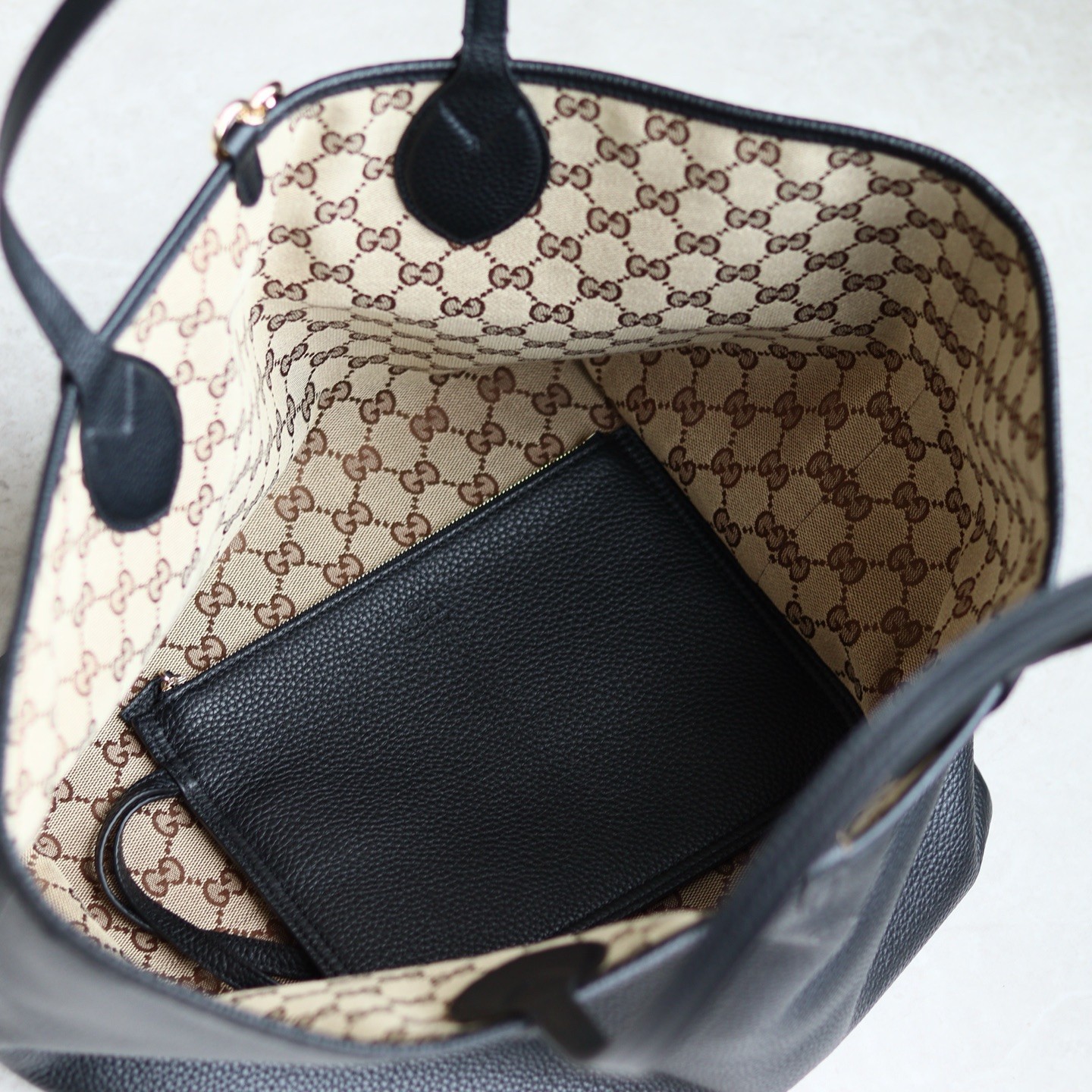 Top version Gucci Totissima double-sided tote bag